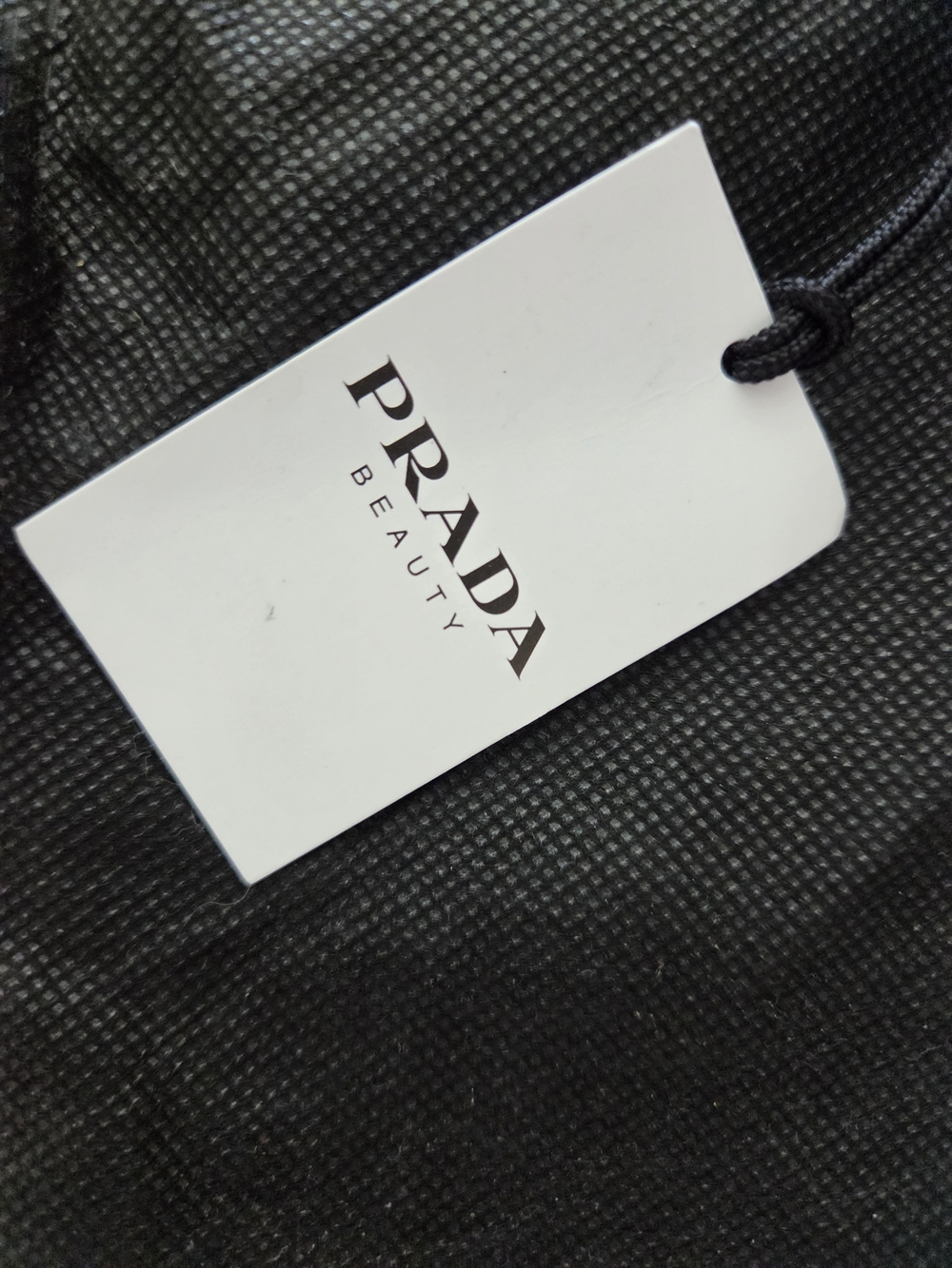 Prada Beauty Pink Triangle Cosmetic Pouch NEW IN DUSTBAG 9 X 5 X 2 INCH - Picture 4 of 7